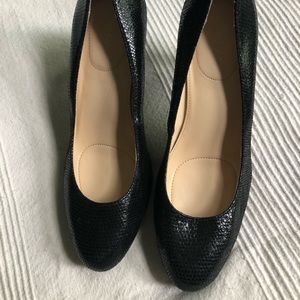 Black snake skin heels 👠